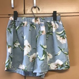 FLORAL SHORTS